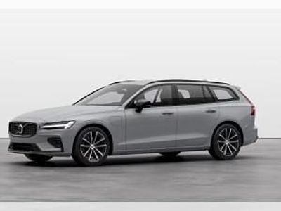 Neu Volvo V60 Plus 350 PS (257 kW) 2026 Grau (vapour grey) Kombi
