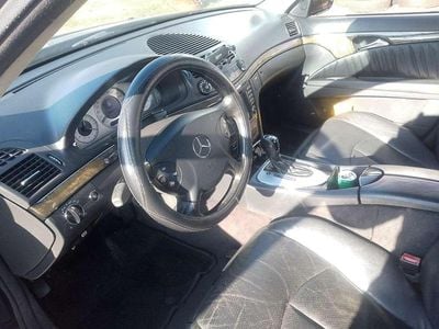 Mercedes E270