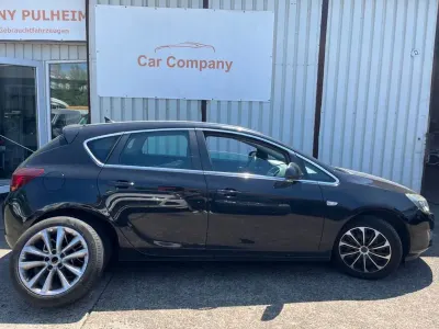 Gebraucht Opel Astra Sport 125 PS (91 kW) 2010 Schwarz Limousine