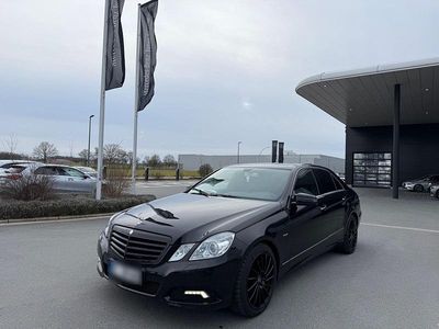 Gebraucht Mercedes E300 Edition 235 PS (172 kW) 2011 Schwarz Limousine