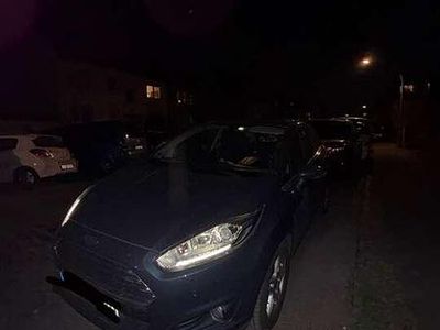 Gebraucht Ford Fiesta 101 PS (74 kW) 2014 Blau Kleinwagen