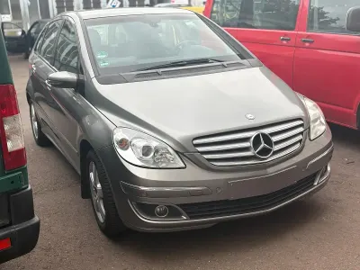 Gebraucht Mercedes B180 109 PS (80 kW) 2007 Grau Van / Kleinbus