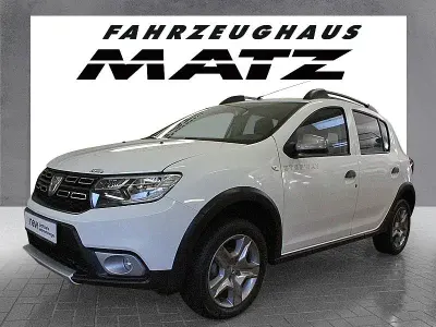 Gebraucht Dacia Sandero Stepway 90 PS (66 kW) 2019 Weiß Limousine