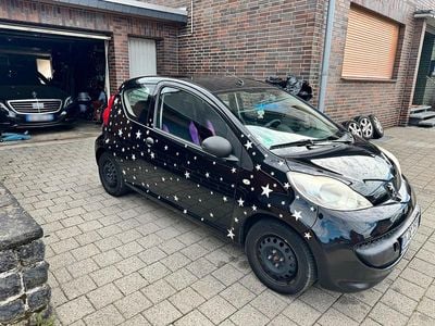 Usata Peugeot 107 68 CV (50 kW) 2006 Nero Utilitaria