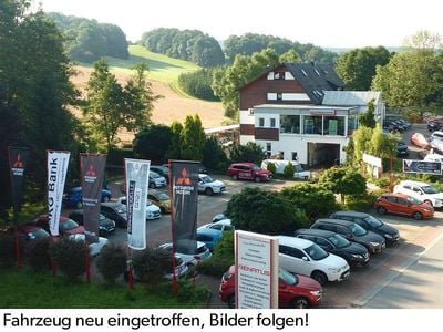 Weiß Gebraucht 2015 Mitsubishi Outlander Plus SUV | 9.990 € (Fairer Preis)