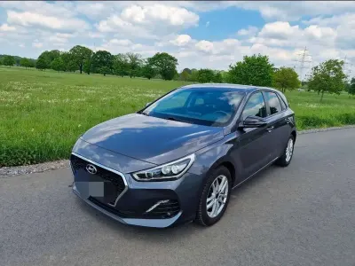 Gebraucht Hyundai i30 YES! 140 PS (102 kW) 2020 Grau Limousine