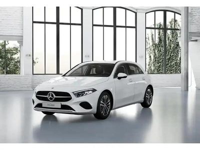 Gebraucht Mercedes A250 163 PS (119 kW) 2025 Unilack polarweiss Limousine