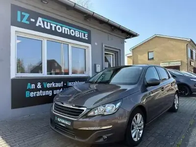 Occasion Peugeot 308 Active 82 PK (60 kW) 2014 Lackierung moka/metallic Hatchback