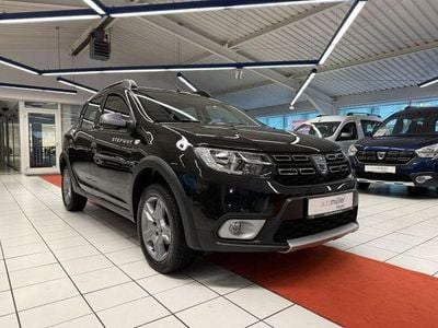 Perlmuttschwarz Gebraucht 2019 Dacia Sandero Prestige Limousine | 9.890 € (Fairer Preis)