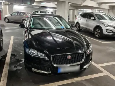 Gebraucht Jaguar XF 300 PS (220 kW) 2016 Schwarz Limousine