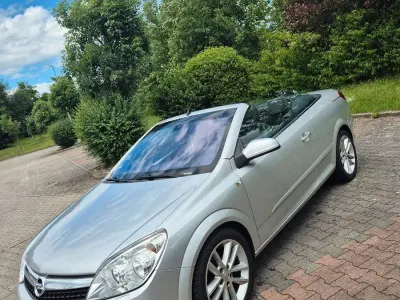 Gebraucht Opel Astra 140 PS (102 kW) 2008 Silber Cabrio