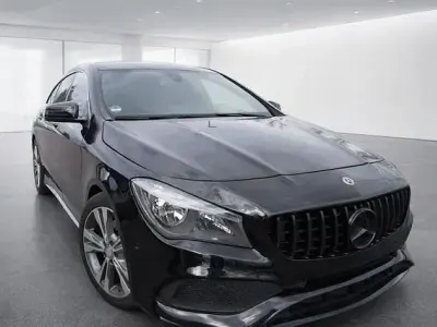 Gebraucht Mercedes CLA220 Shooting Brake AMG 170 PS (125 kW) 2019 Schwarz (metallic) Kombi