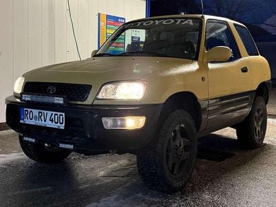 Gebraucht Toyota RAV4 Cool 128 PS (94 kW) 2000 Gold SUV