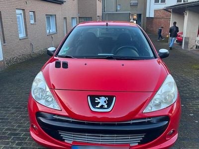 Gebraucht Peugeot 206+ 75 PS (55 kW) 2012 Rot Kleinwagen