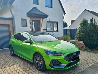 Używany Ford Focus ST 280 KM (205 kW) 2024 Zielony Sedan/Limuzyna