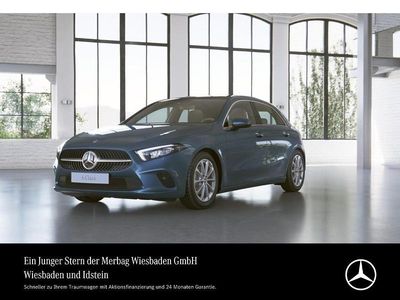 Blau Gebraucht 2022 Mercedes A200 Business Limousine | 24.890 € (Etwas zu teuer)