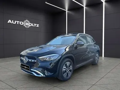 Gebraucht Mercedes GLA180 Progressive 136 PS (100 kW) 2024 Kosmosschwarz SUV