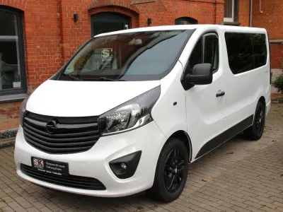 Gebraucht Opel Vivaro 125 PS (91 kW) 2017 Weiß Van / Kleinbus