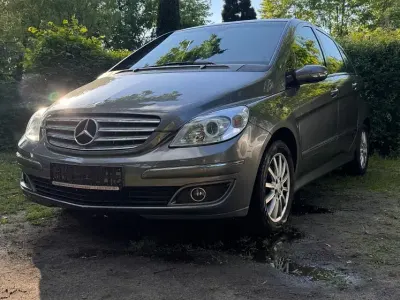 Używany Mercedes B150 Edition 95 KM (69 kW) 2007 Srebrny Minivan