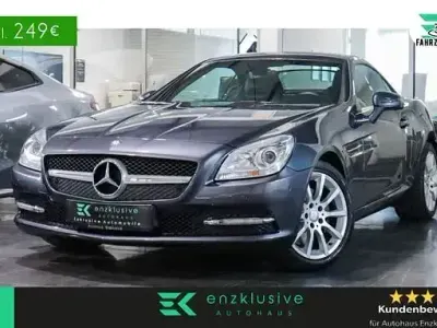 Gebraucht Mercedes SLK250 AMG 204 PS (150 kW) 2011 Tenoritgrau Cabrio