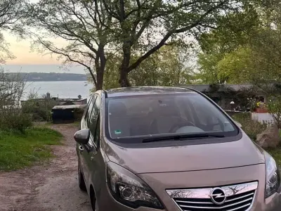 Brugt Opel Meriva 101 HK (74 kW) 2010 Andere farben MPV