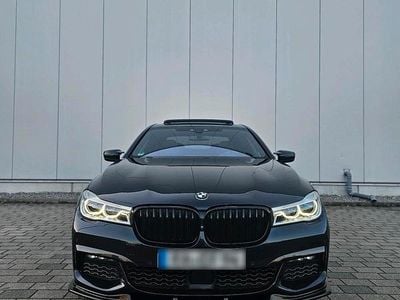 Gebraucht BMW 740L 326 PS (239 kW) 2018 Schwarz Limousine