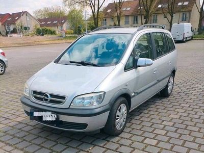 gebraucht Opel Zafira 1.6 BENZIN. 7 SITZER. MIT TÜV BIS 05.2025