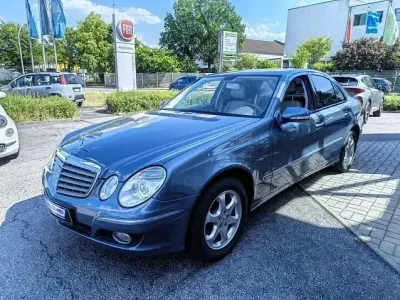 Gebraucht Mercedes E280 Elegance 231 PS (169 kW) 2007 Blau Limousine