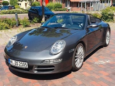 Porsche 911 Carrera 4 Cabriolet