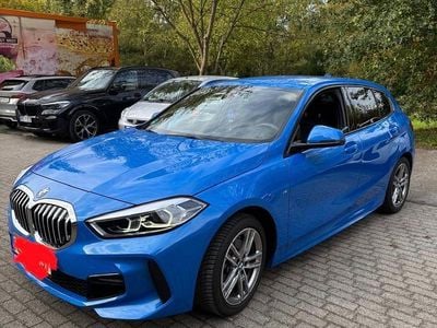 Blau Gebraucht 2020 BMW 118 M Sport Kleinwagen | 19.500 € (Guter Preis)