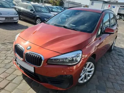 Gebraucht BMW 218 Gran Tourer Advantage 150 PS (110 kW) 2020 Orange Van / Kleinbus