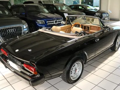 Usata Fiat 124 Spider 105 CV (77 kW) 1982 Nero Cabrio