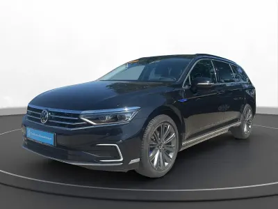 Gebraucht VW Passat GTE 218 PS (160 kW) 2021 Deep black perleffekt Kombi