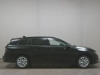 Second-hand Opel Astra Elegance 110 CP (80 kW) 2024 Negru Break