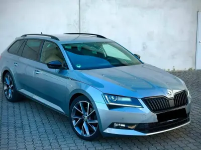Gebraucht Skoda Superb SportLine 190 PS (139 kW) 2018 Grau Kombi
