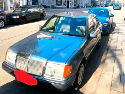 Gebraucht Mercedes E230 132 PS (97 kW) 1989 Grau Limousine