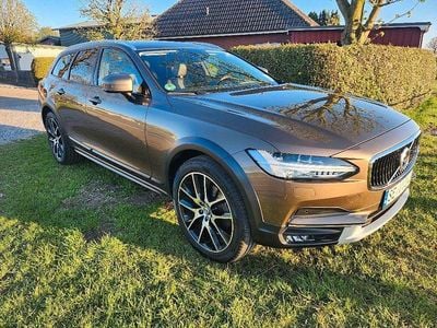 Second-hand Volvo V90 CC Pro 250 CP (183 kW) 2017 Maro Break