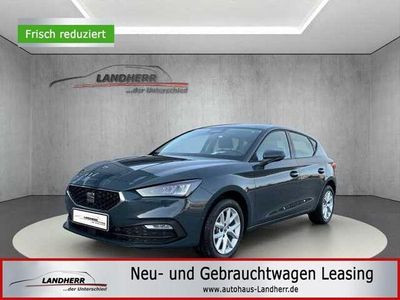 Neu Seat Leon Style 116 PS (85 kW) 2025 Blau Limousine