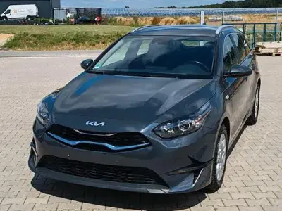 Gebraucht Kia Ceed Sportswagon Vision 160 PS (117 kW) 2022 Grau Kombi