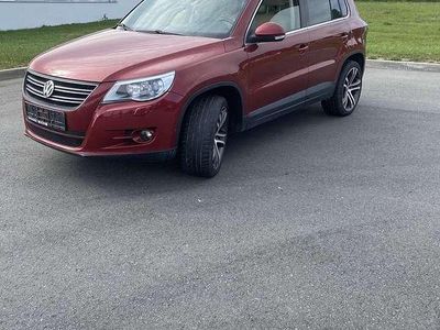 Gebraucht VW Tiguan Sportline 200 PS (147 kW) 2008 Wild cherry red SUV
