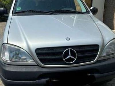 Mercedes ML320
