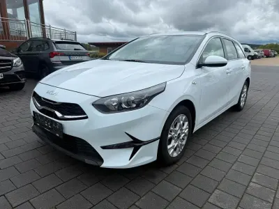 Gebraucht Kia Ceed Sportswagon Vision 160 PS (117 kW) 2022 Weiß Kombi