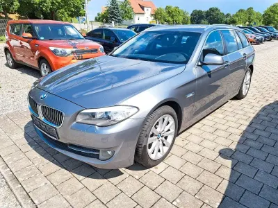 Gebraucht BMW 525 Sport Line 218 PS (160 kW) 2012 Grau Kombi