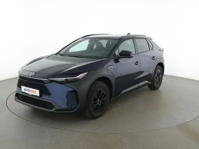 Usata Toyota bZ4X 150 kW (204 CV) 2023 Blu SUV
