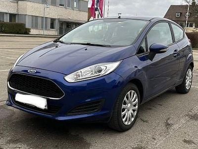 Second-hand Ford Fiesta Trend 60 CP (44 kW) 2016 Albastru Hatchback