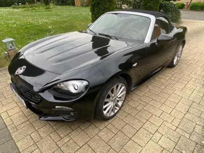 Gebraucht Fiat 124 Spider 140 PS (102 kW) 2017 Schwarz Cabrio