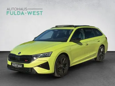 Neu Skoda Octavia RS 265 PS (194 kW) 2026 Grün Kombi