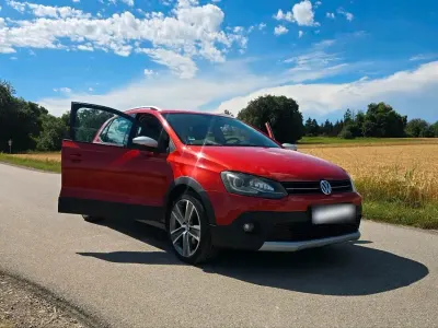 Gebraucht VW Polo 90 PS (66 kW) 2010 Orange Kleinwagen