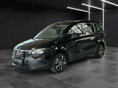 Używany Mercedes EQT200 89 kW (122 KM) 2024 Czarny Minivan