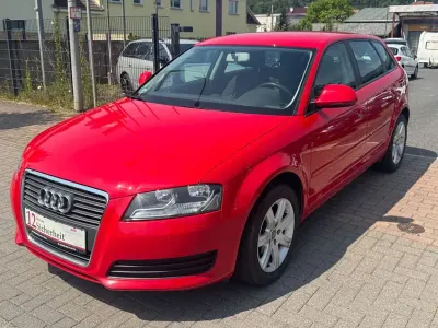 Gebraucht Audi A3 Attraction 125 PS (91 kW) 2009 Rot Kleinwagen